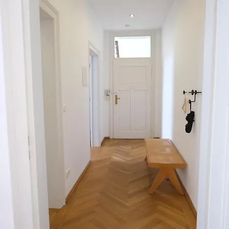 Gemuetliche 2-zimmer-altbauwohnung Munich